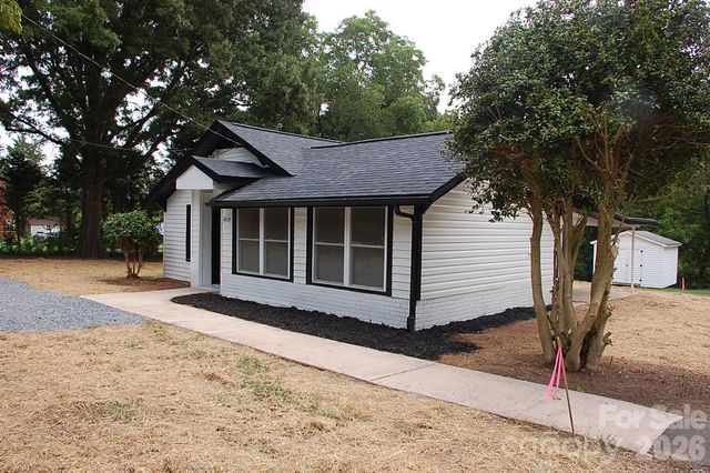 24674 Saint Martin Road, Albemarle, NC 28001