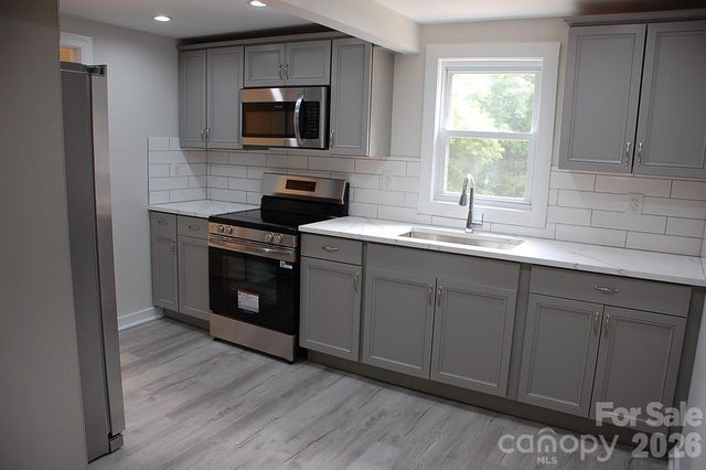 24674 Saint Martin Road, Albemarle, NC 28001