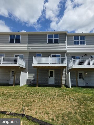 3704 SOPHIA LN, Brookhaven, PA 19015