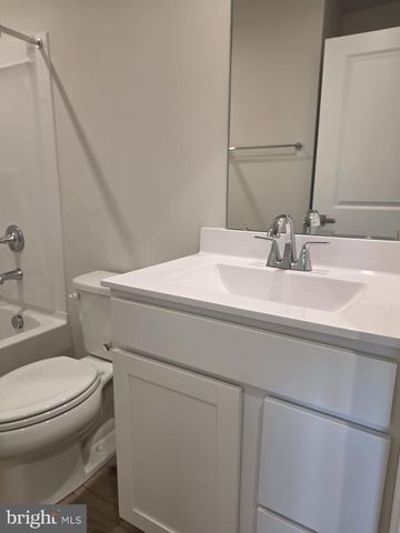 3704 SOPHIA LN, Brookhaven, PA 19015