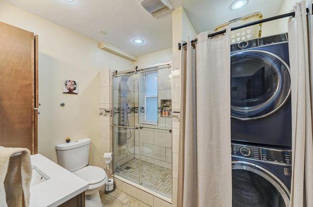 1941 N Harding Avenue 1, Chicago, IL 60647