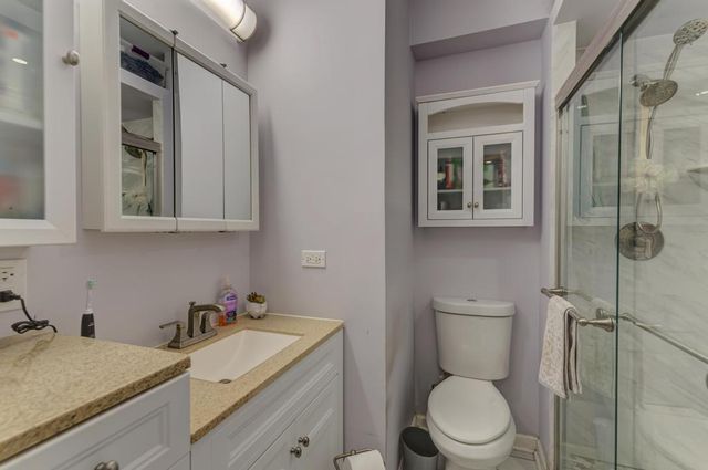 1941 N Harding Avenue 1, Chicago, IL 60647