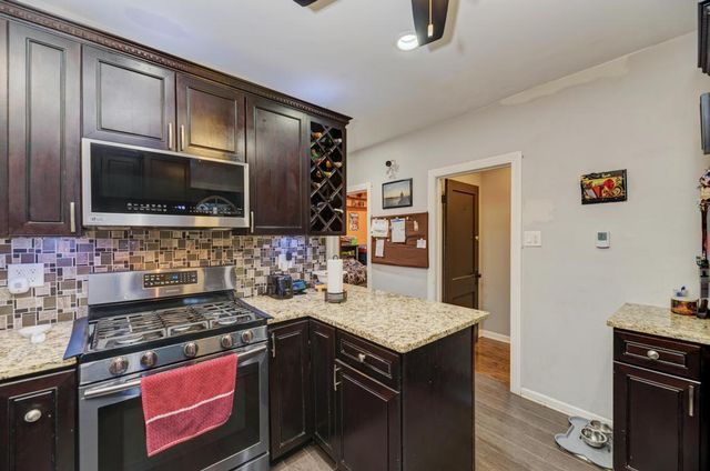 1941 N Harding Avenue 1, Chicago, IL 60647