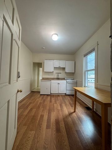 2534 Massachusetts Ave 1, Cambridge, MA 02140
