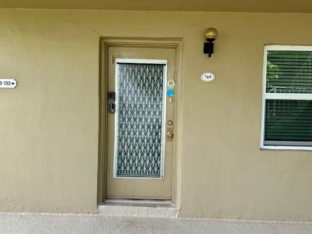 769 Burgundy Q, Delray Beach, FL 33484
