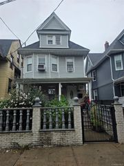 91-32 116th Street, Richmond Hill North, NY 11418