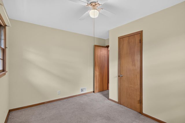 7340 Knollwood Drive, Mounds View, MN 55112