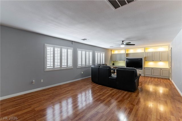 6564 Fieldmouse Avenue, Las Vegas, NV 89142