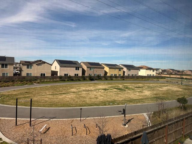 4183 N Reed Avenue, Fresno, CA 93723