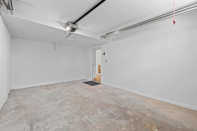 11 Timrod Dr, Worcester, MA 01603