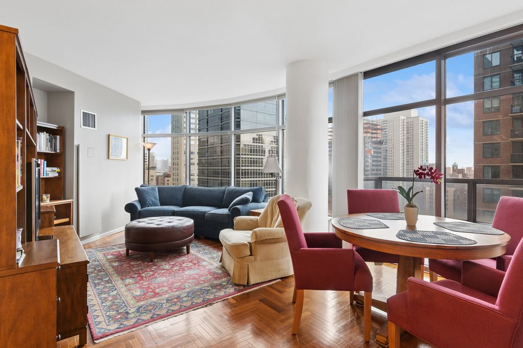 250 E 54th St Apt 21D, New York City, NY 10022