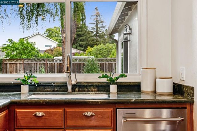 1544 Saint Helena Drive, Danville, CA 94526