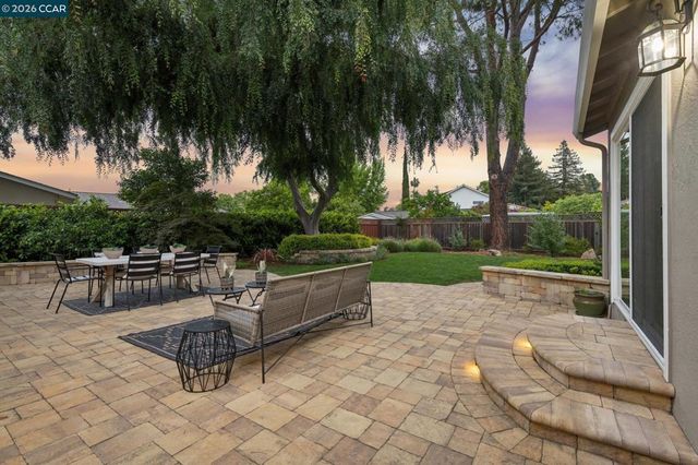 1544 Saint Helena Drive, Danville, CA 94526