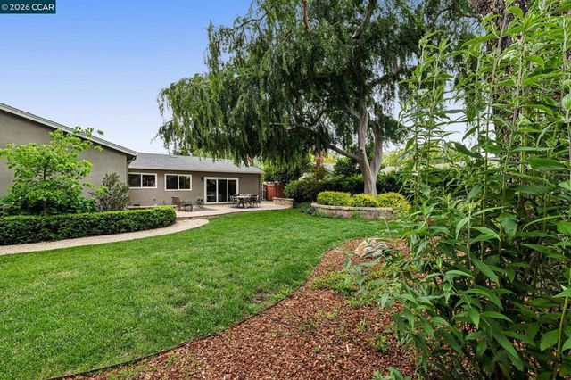 1544 Saint Helena Drive, Danville, CA 94526