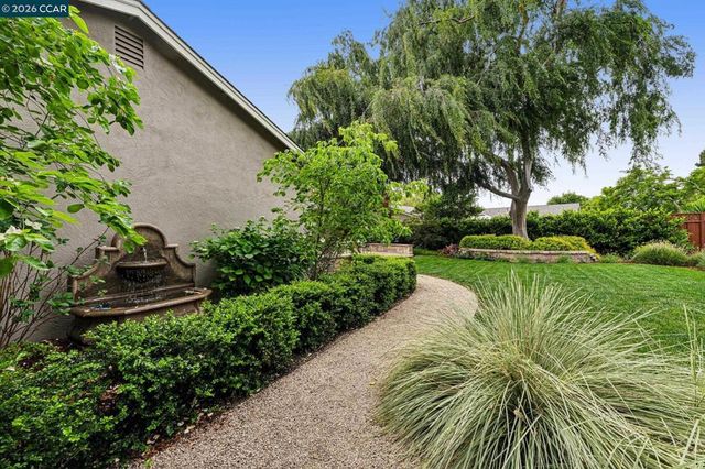 1544 Saint Helena Drive, Danville, CA 94526