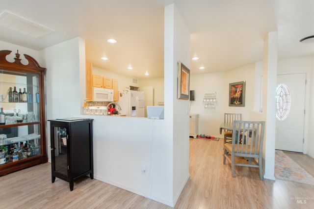 16711 Abram Ave, Caldwell, ID 83607