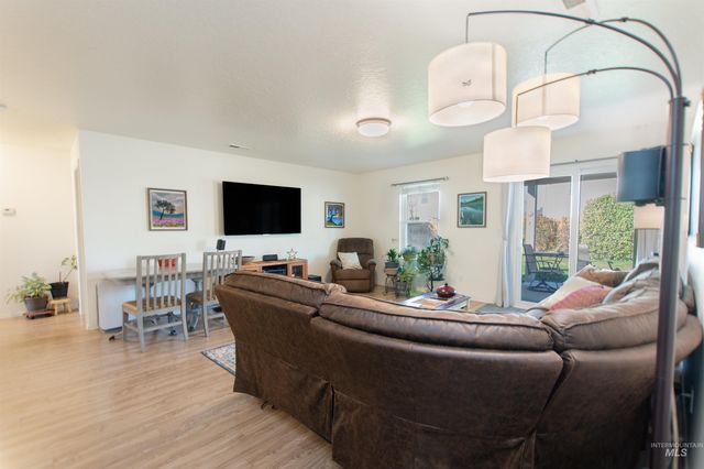 16711 Abram Ave, Caldwell, ID 83607