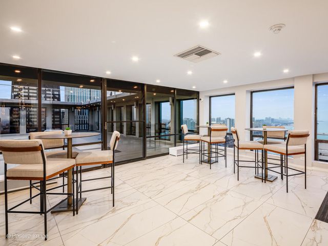 260 E Chestnut Street 2507, Chicago, IL 60611