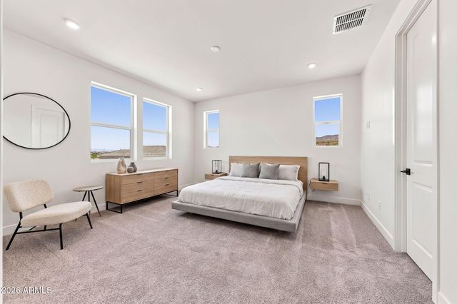 2122 W Desert View Drive, Phoenix, AZ 85041