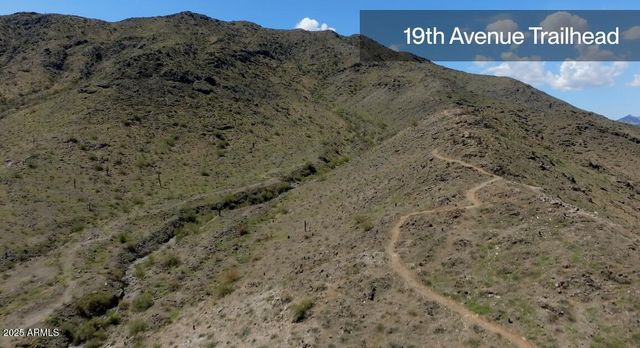 2122 W Desert View Drive, Phoenix, AZ 85041