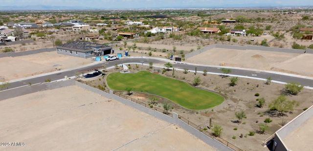 2122 W Desert View Drive, Phoenix, AZ 85041