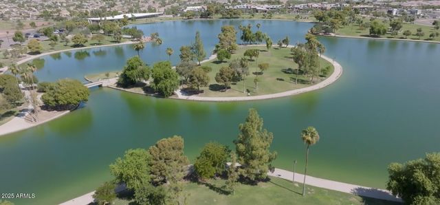 2122 W Desert View Drive, Phoenix, AZ 85041