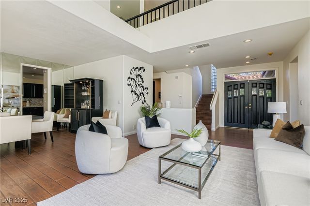 8229 Turtle Creek Circle, Las Vegas, NV 89113