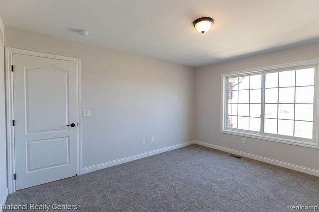 5544 Morgan Lake Drive, Clarkston, MI 48348
