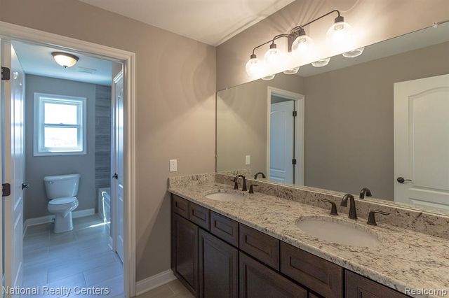 5544 Morgan Lake Drive, Clarkston, MI 48348