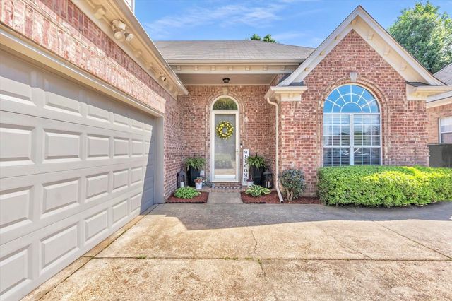 8477 SHADY ELM DR, Cordova, TN 38018