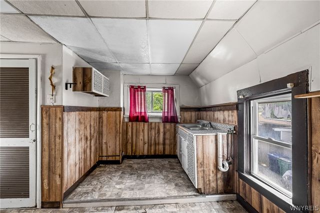 2295 Niagara Street, Buffalo, NY 14207