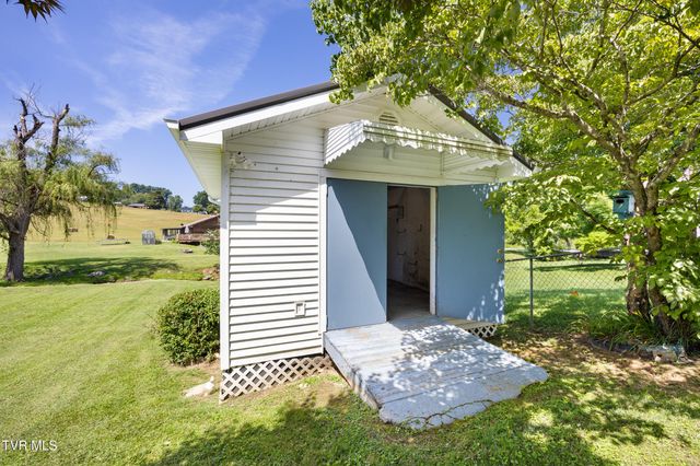 1778 Highway 93, Fall Branch, TN 37656