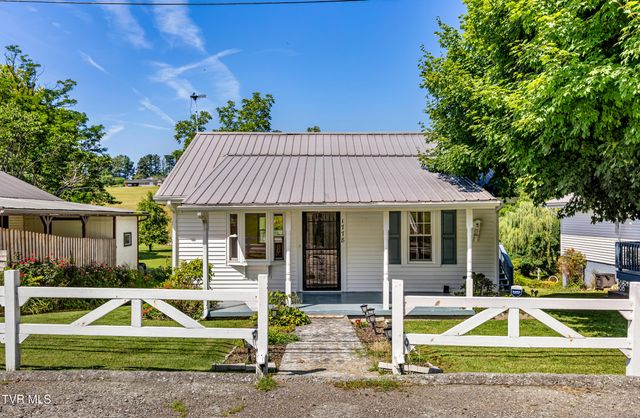 1778 Highway 93, Fall Branch, TN 37656
