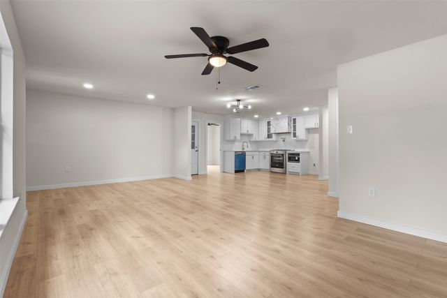 425 Browning Drive, Arlington, TX 76010