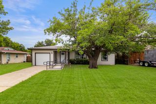 425 Browning Drive, Arlington, TX 76010