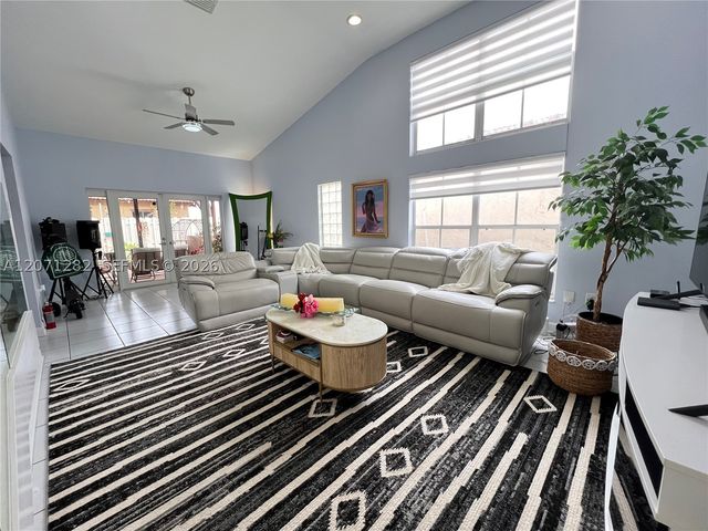 13249 NW 9 LN, Miami, FL 33182