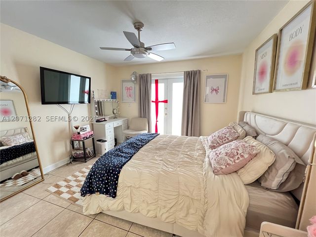 13249 NW 9 LN, Miami, FL 33182