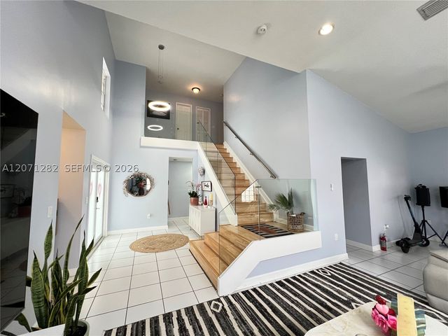 13249 NW 9 LN, Miami, FL 33182