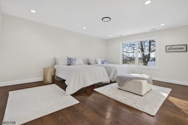 6 River Rd, Fair Lawn Boro, NJ 07410