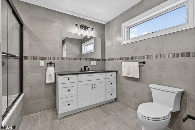 6 River Rd, Fair Lawn Boro, NJ 07410