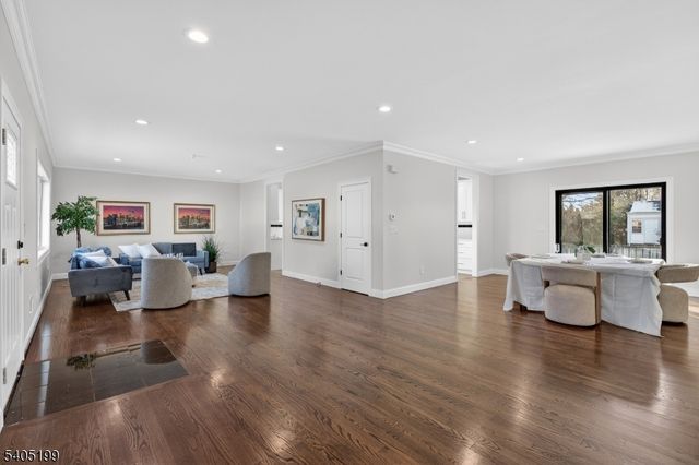 6 River Rd, Fair Lawn Boro, NJ 07410