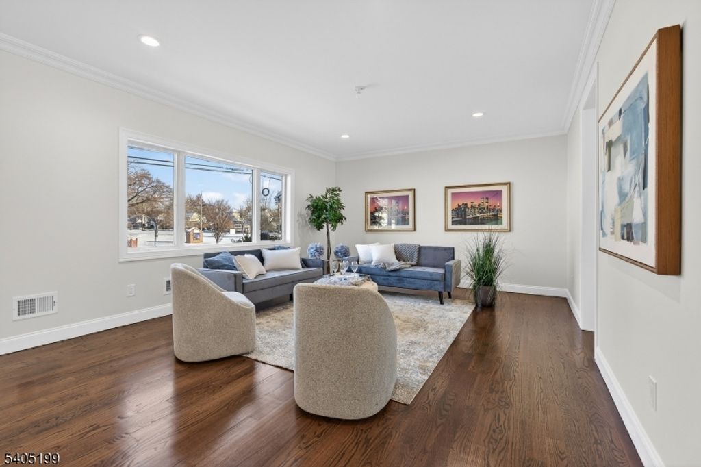 6 River Rd, Fair Lawn Boro, NJ 07410