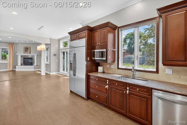 126 Baldwin Avenue, Royal Oak, MI 48067