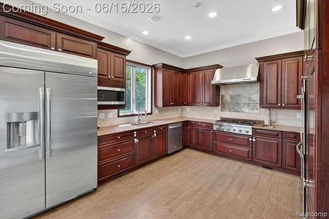 126 Baldwin Avenue, Royal Oak, MI 48067