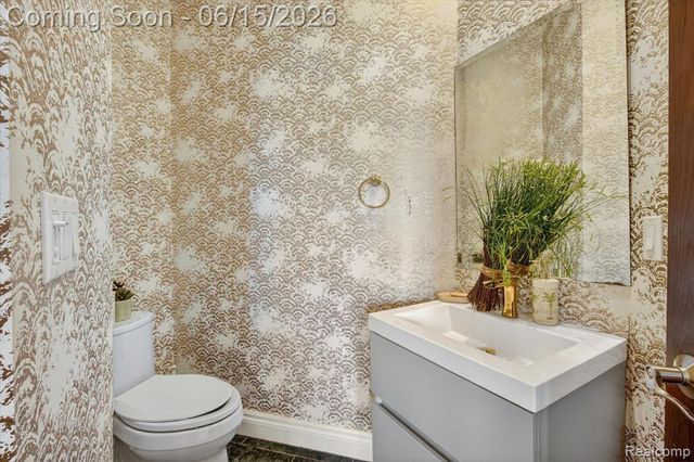 126 Baldwin Avenue, Royal Oak, MI 48067