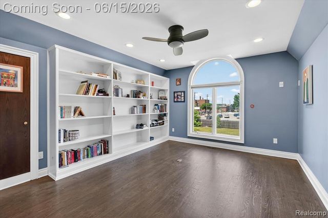 126 Baldwin Avenue, Royal Oak, MI 48067