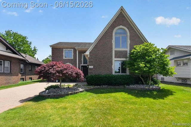 126 Baldwin Avenue, Royal Oak, MI 48067