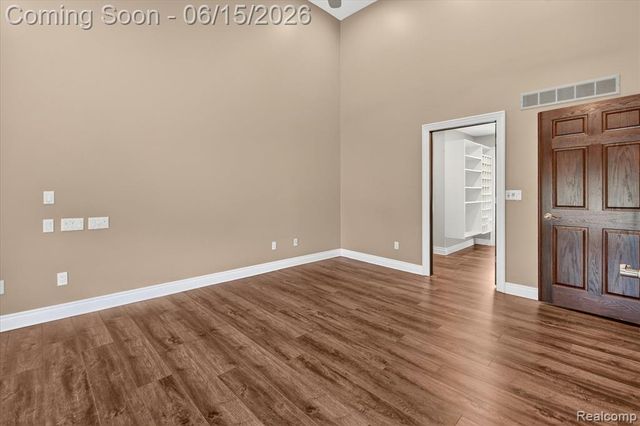 126 Baldwin Avenue, Royal Oak, MI 48067