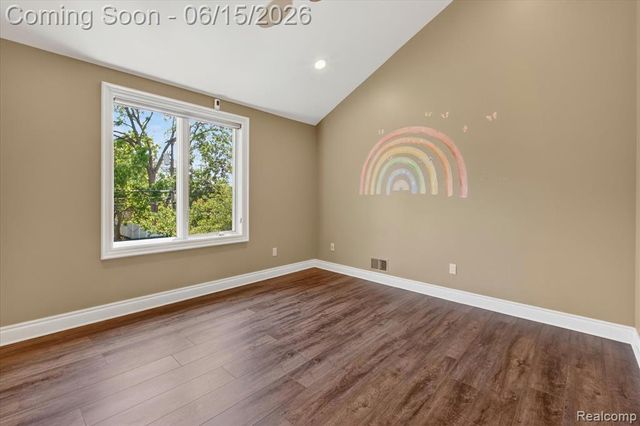 126 Baldwin Avenue, Royal Oak, MI 48067