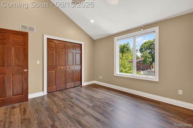 126 Baldwin Avenue, Royal Oak, MI 48067